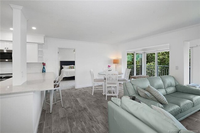 Building Photo - 1555 NE Ocean Blvd