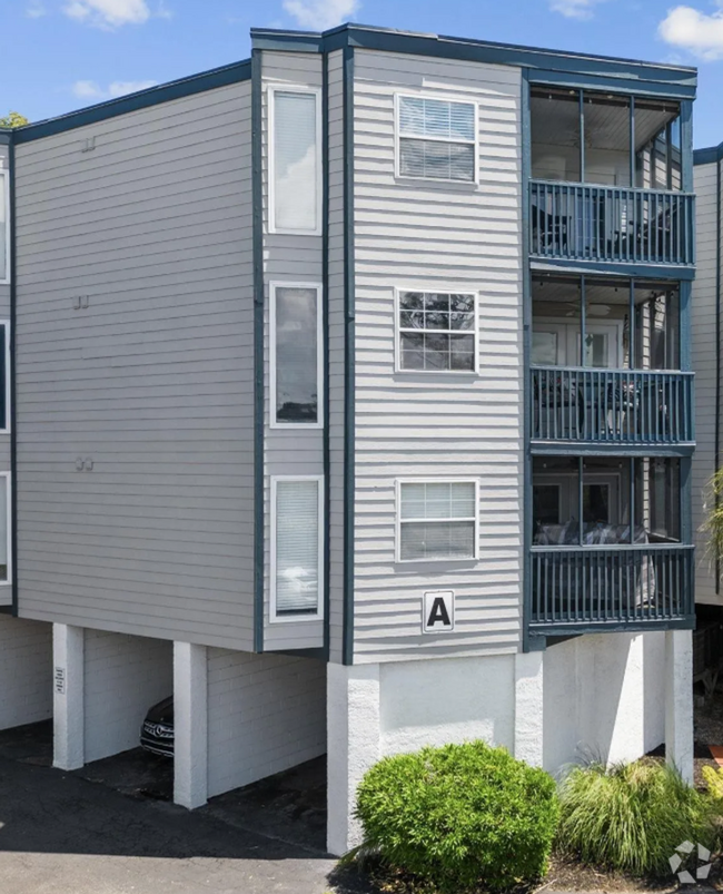 Building Photo - Live Your Best Beach Life in North Myrtle ...