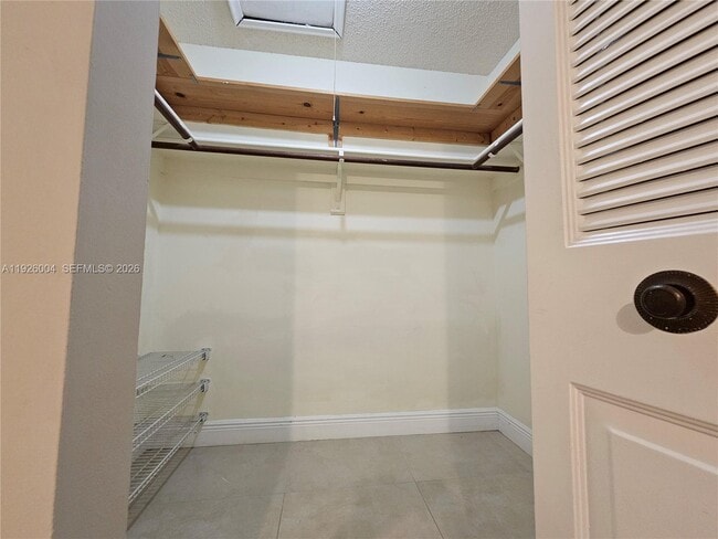 Building Photo - 5317 SW 140th Pl