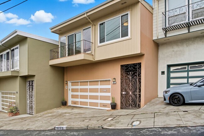 Building Photo - 805 Foerster St