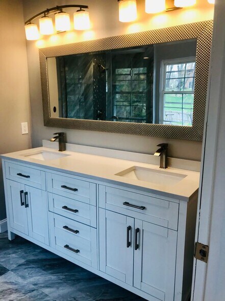 Building Photo - 1803 Great Falls St