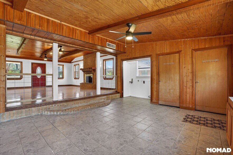 Building Photo - 372 Creekside Estates