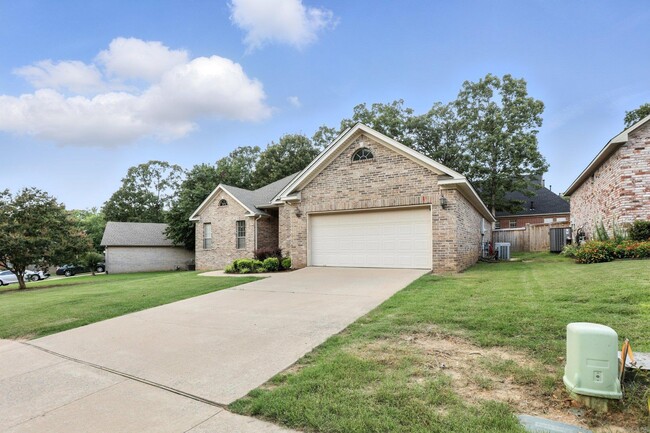 Building Photo - 7328 W Ridge Cir