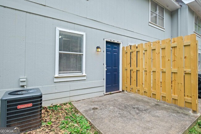 Building Photo - 356 N 19th St