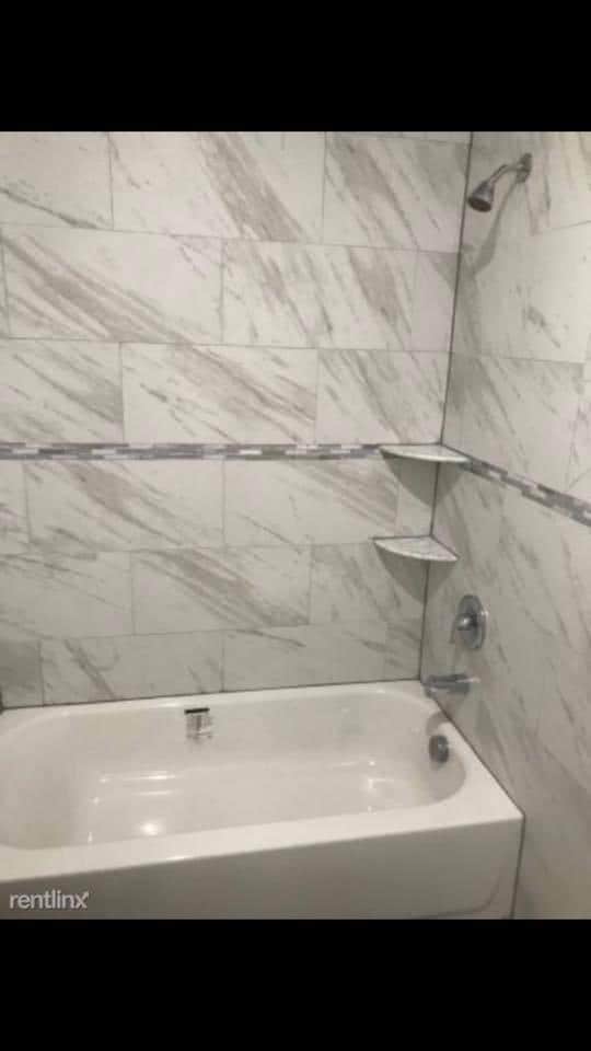 Building Photo - 372 Walnut St