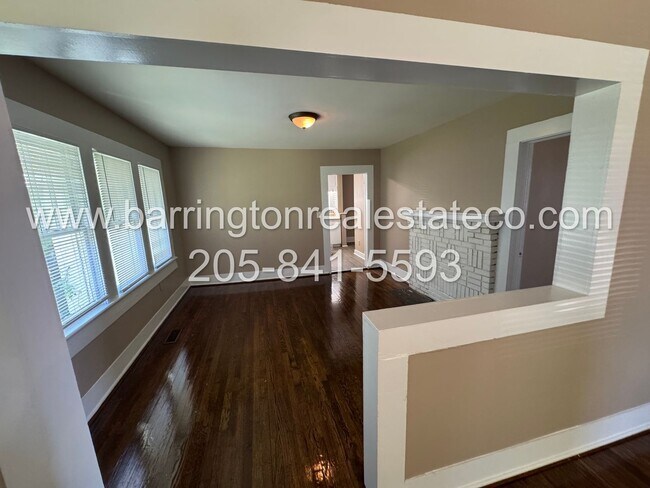 Building Photo - 1731 Mountain Dr