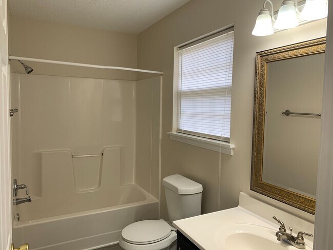 Building Photo - Adorable 3 Bedroom Home with Large Yard!...