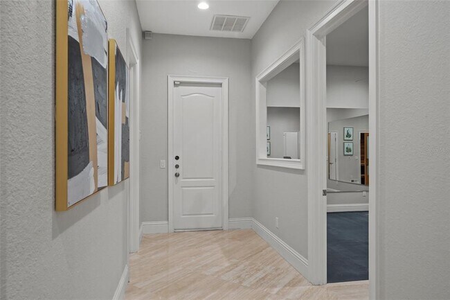 Building Photo - 17062 Comunidad de Avila