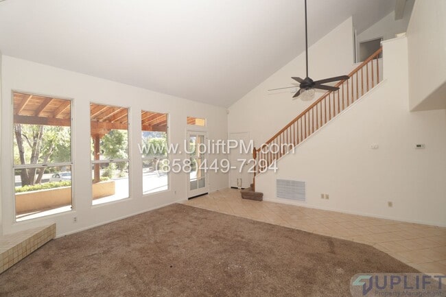 Building Photo - 4 Bedroom 2.5 Bath in San Diego Country Es...
