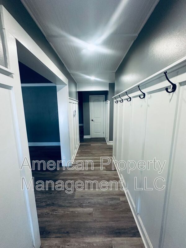 Building Photo - 7050 E 71st Ct