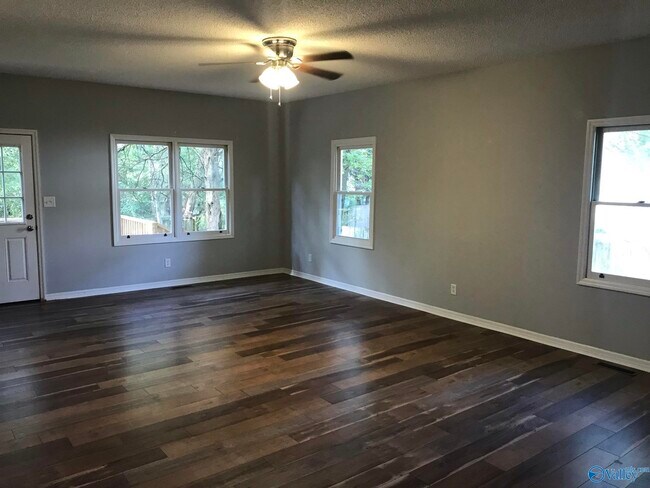 Building Photo - 104 Potomac Cir