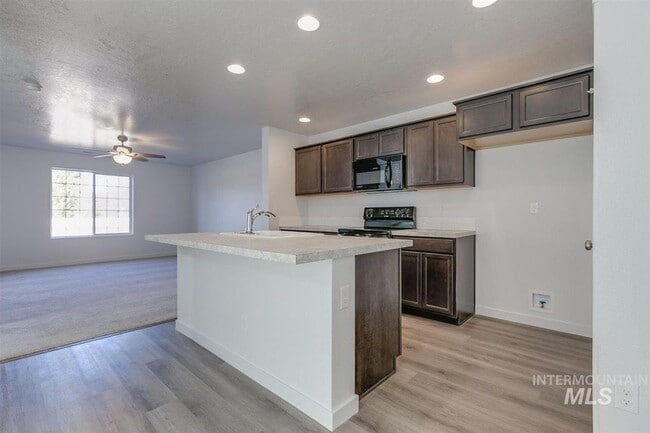 Building Photo - 9971 W Campville St