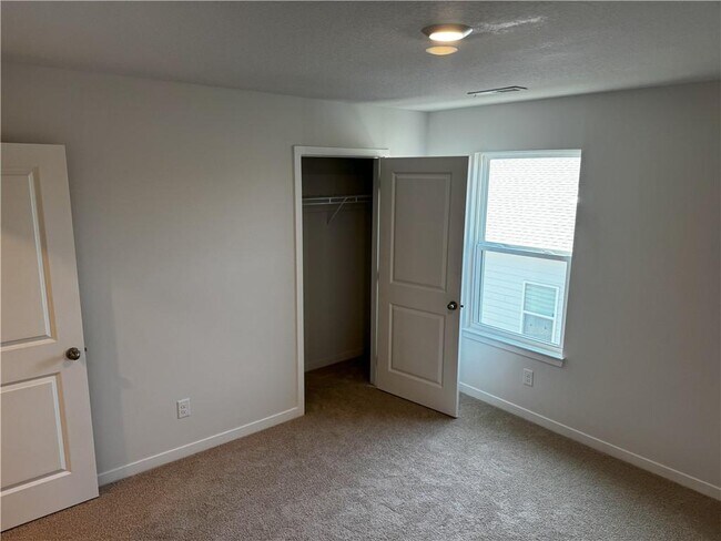 Building Photo - Karthik-Anu Spring Hill House