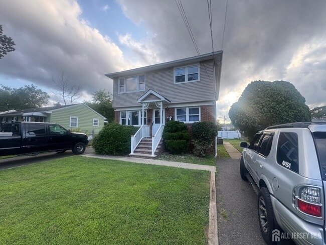 Primary Photo - 210 Garfield Ave