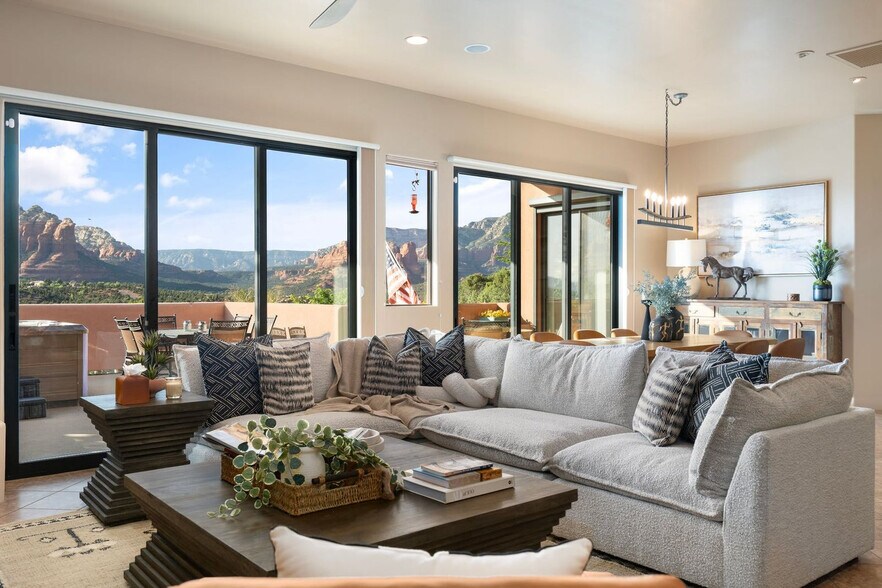 Building Photo - 30 Sycamore Canyon Rd