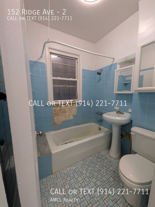 Building Photo - 152 Ridge Ave