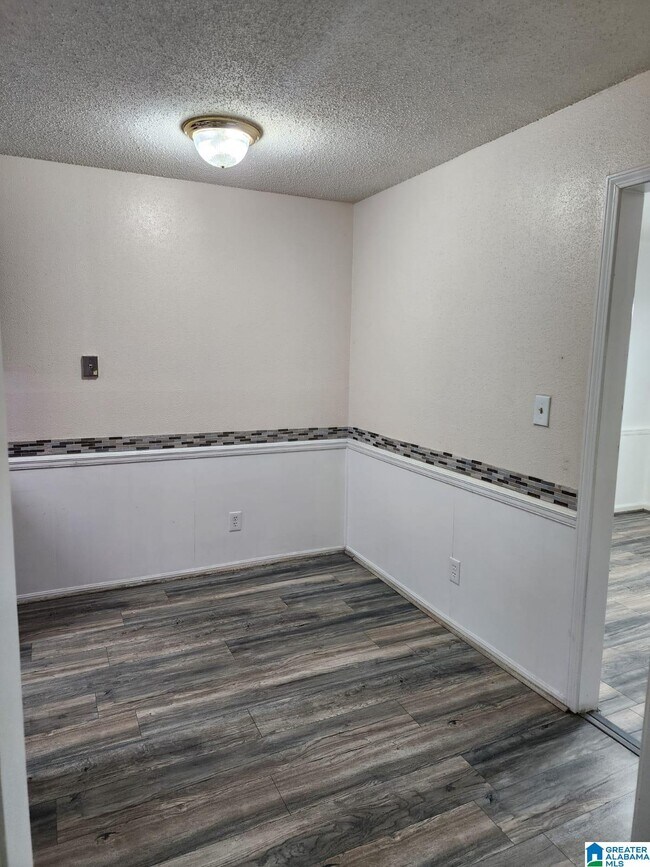 Building Photo - 504 Patton Chapel Way