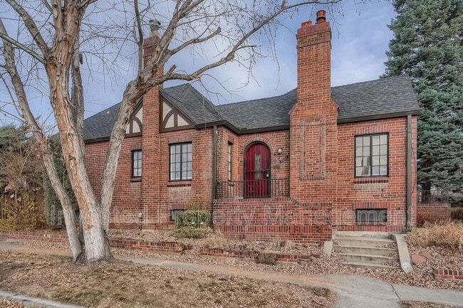 Primary Photo - 2501 York St