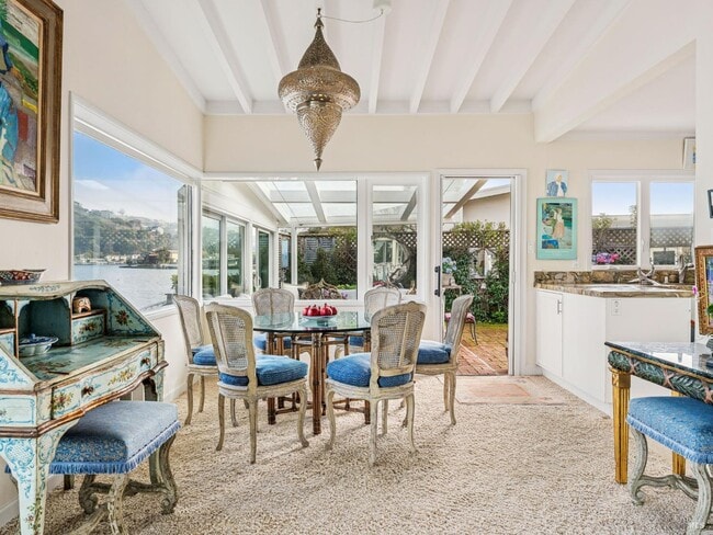 Building Photo - 216 San Rafael Ave