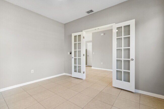 Building Photo - 12677 Pine Marsh Way