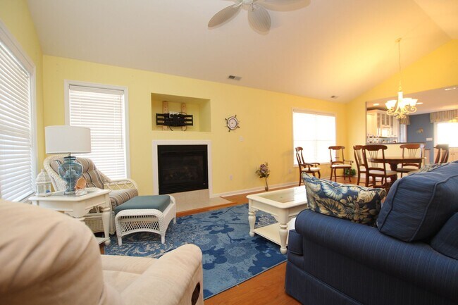 Building Photo - Desierable Paynters Mill, single story single family home.