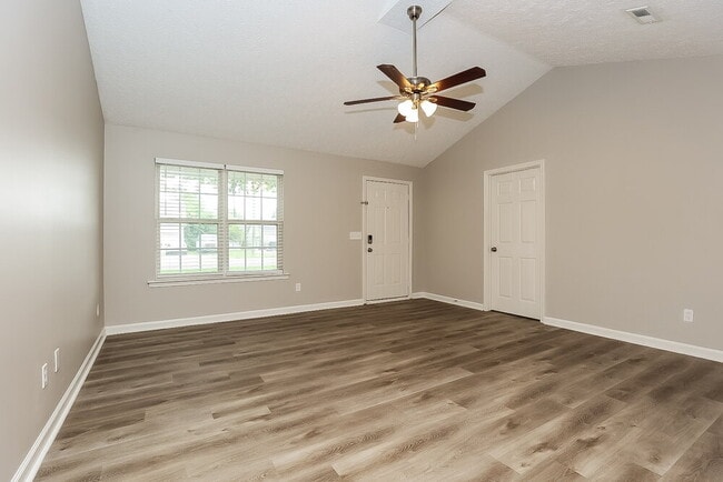 Building Photo - 2044 Horncastle Dr