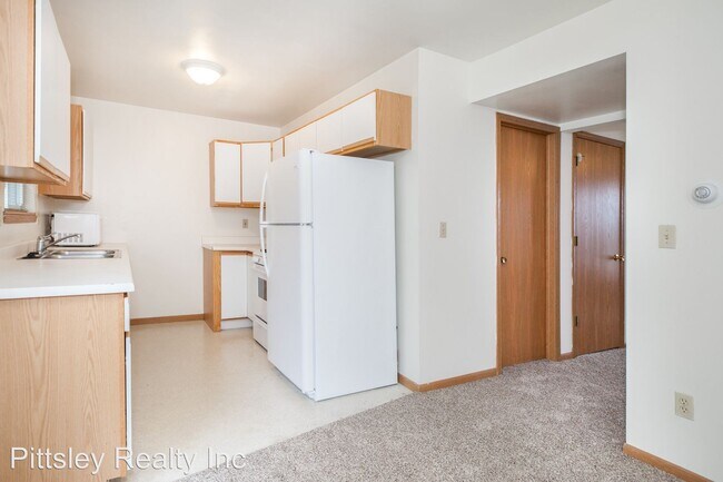 Building Photo - 2 br, 2 bath Apartment - 701 Fotis Drive