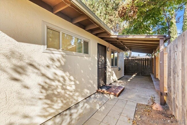 Building Photo - 8150.5 Longdale Dr