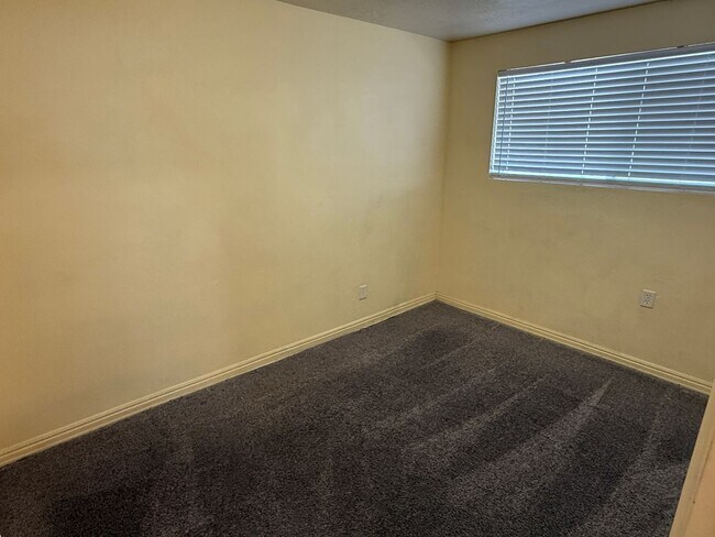 Building Photo - 4943 W 4100 S