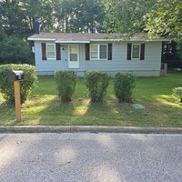 Building Photo - 806 McCampbell St