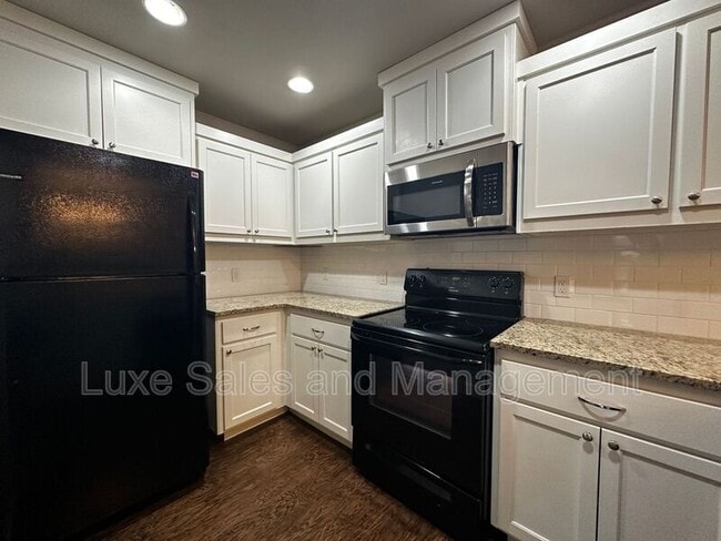 Building Photo - 1419 MacAlpine St