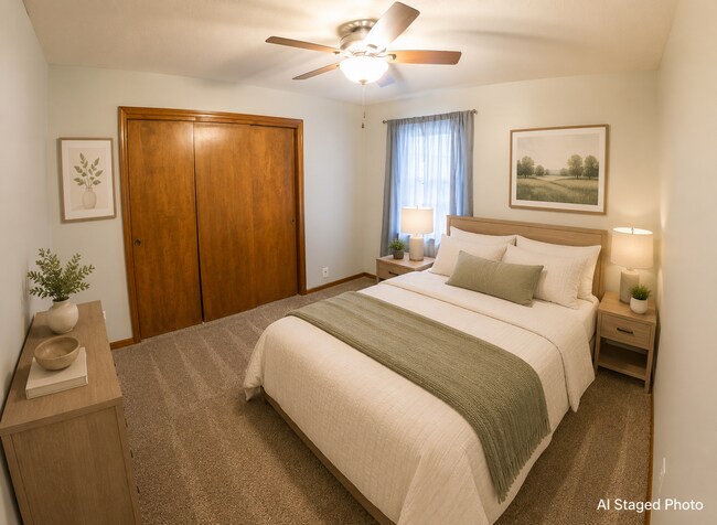 Building Photo - 3027 Tamarak Dr