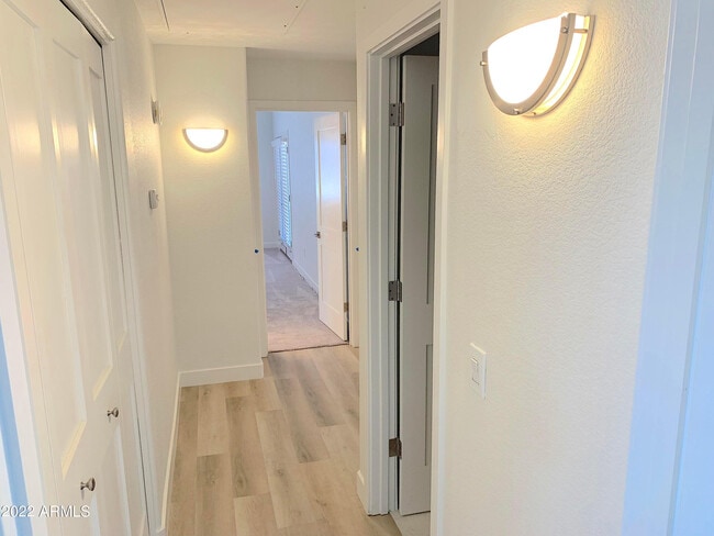 Building Photo - 4533 N 22nd St