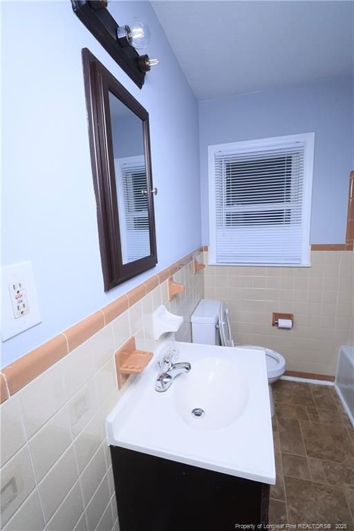 Building Photo - 615 Johnson St