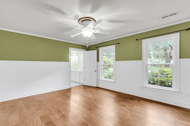 Building Photo - Charming Updated Home with Designer Kitche...