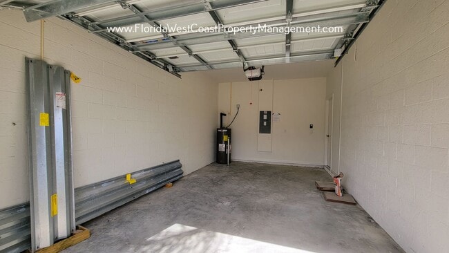 Building Photo - NORTH RIVER RANCH CORNER TOWNHOME! AVAILABE IN MARCH 2026 -LONG TERM LEASE!