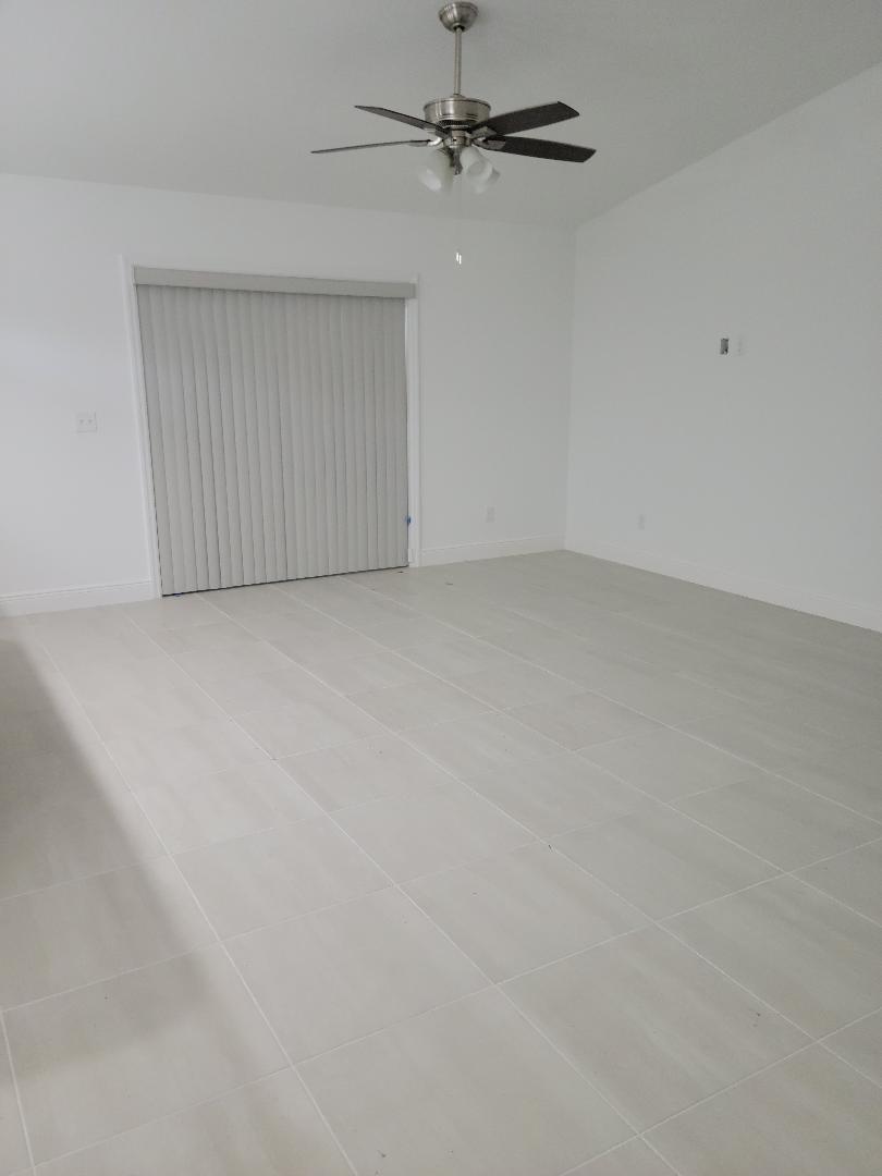 Building Photo - 7735 96th Ct