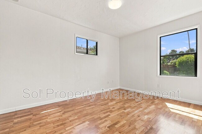 Building Photo - 1863 43rd Ave