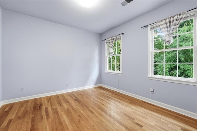 Building Photo - 3731 Dunwoody Club Dr