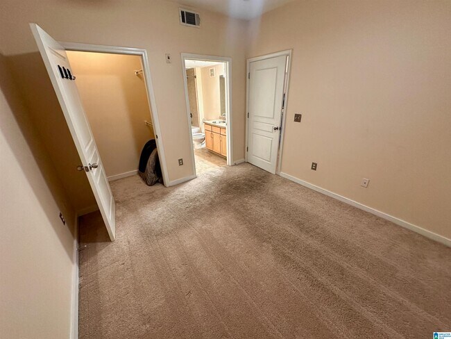 Building Photo - 2020 5th Ave S