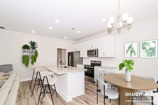 Building Photo - 1032 Wildflower Dr