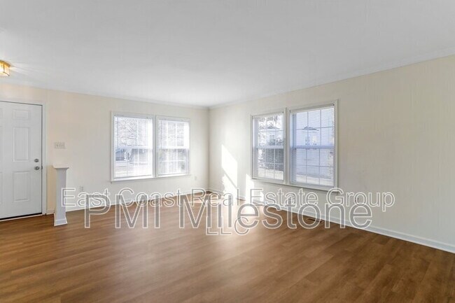 Building Photo - 91 Grindstone Dr