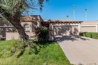 Building Photo - Beautiful patio home in McCormick Ranch!