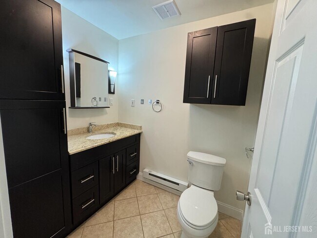 Building Photo - 11 Pine Cluster Cir