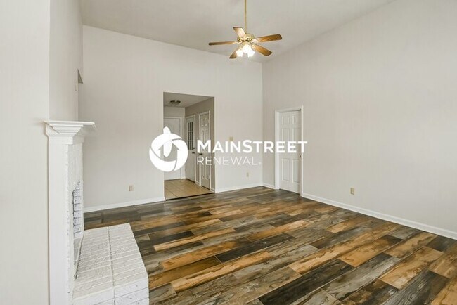 Building Photo - 3 Bedroom Pet-Friendly Home in Millington, TN with Main Street Renewal