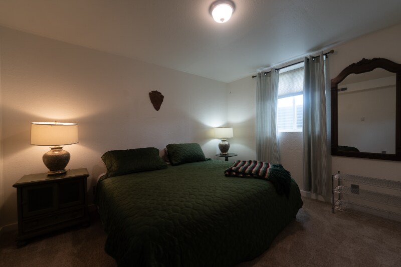 Building Photo - 145 Sunset Dr