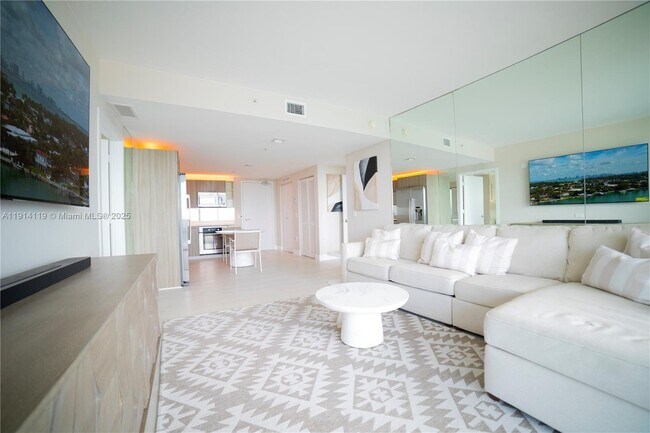 Building Photo - 6700 Indian Creek Dr