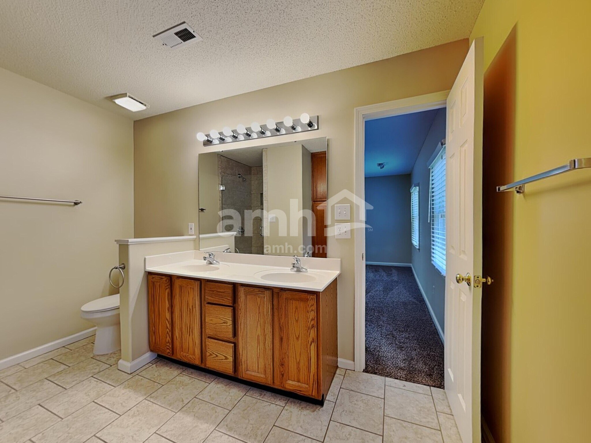 Building Photo - 6400 Ivystone Dr
