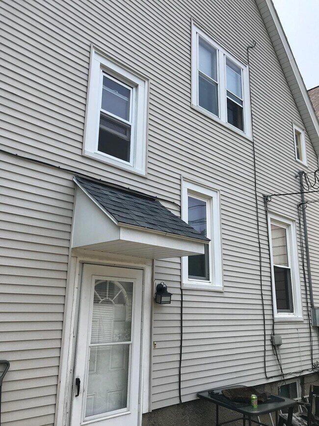 Building Photo - 3444 N Newhall St