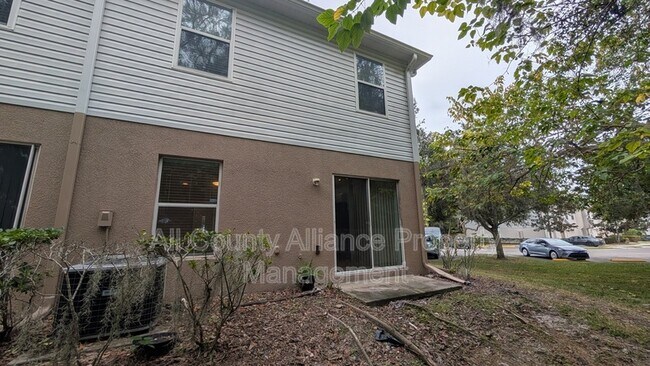 Building Photo - 4702 Ashburn Pond Way